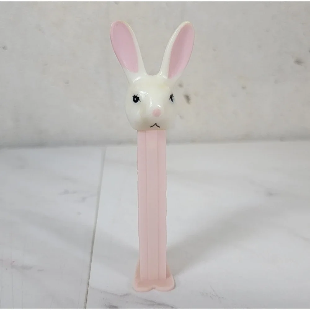 Vtg PEZ Dispenser With White Rabbit‎ Head Collectible 4.9 Slovenia